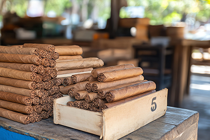 Cuba’s Habanos Depending More on Machine-Made Cigars