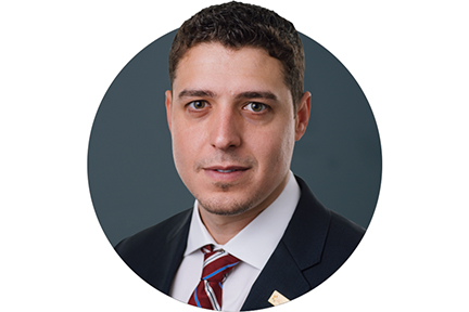 Radloff Tabbed to Head USTC