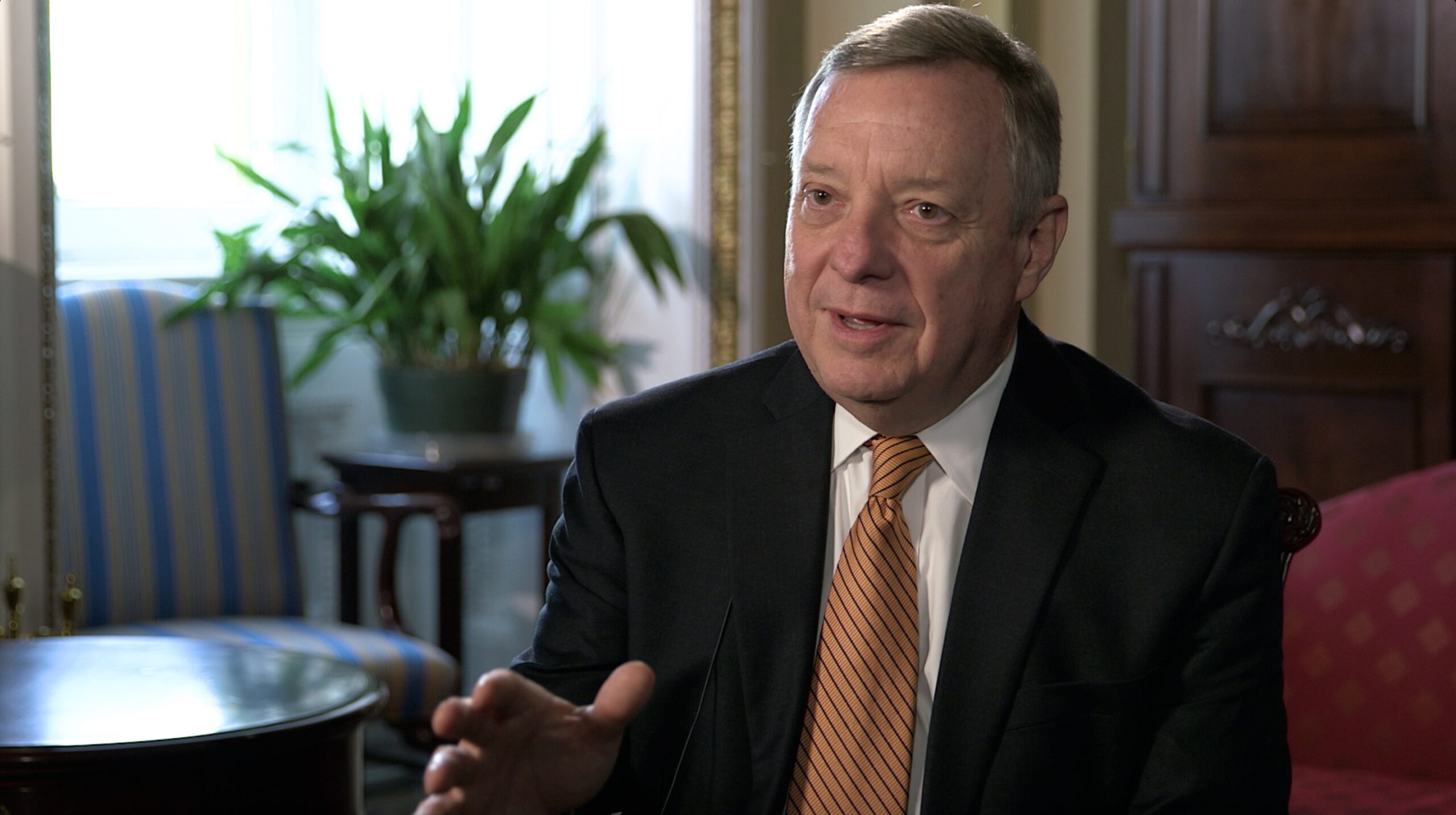 Durbin Blasts FDA Failures in Vape Rules